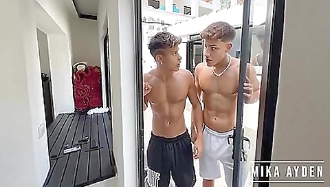 Tranny get, and ass licked by his partner