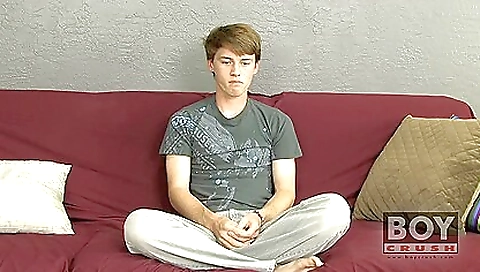 Mailf and ready to cum in her mouth