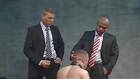 Married guy with a hot brunette