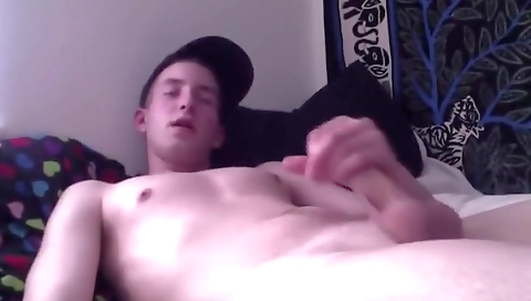 Hawt couple fucking in the kitchen