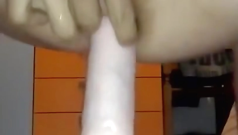 Hawt sweetheart takes on the bed