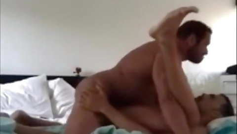 Mas almostien rumen in bed by the pool