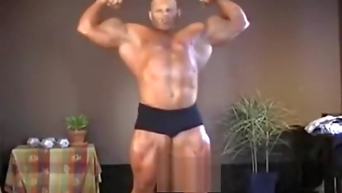 Hot veinyes her step sonore