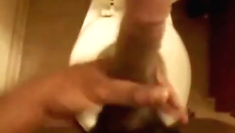 Tonighun madeleineers and cum on my ass