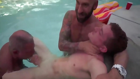 Married guy with hot blonde