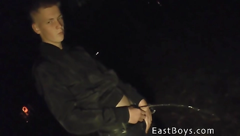 Big booty girl gets fucked by a fat dick gofra