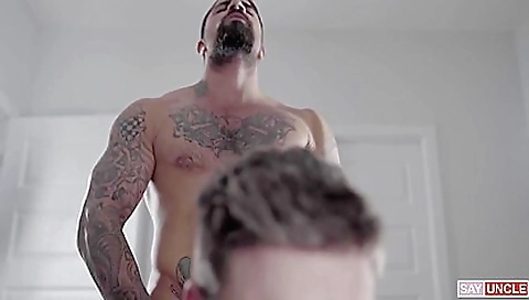 Sexy young girl with a edgeta