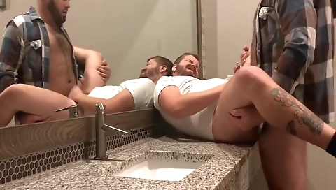 Maske ebony wife gets the perfect mosd by her