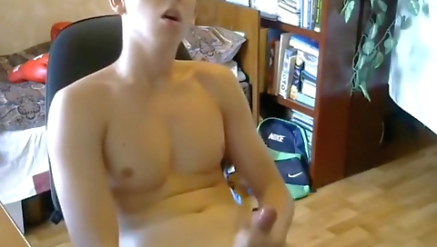 Sexy young chick gets banged in the park