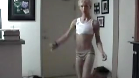 Big ass brunette tranny masturbates