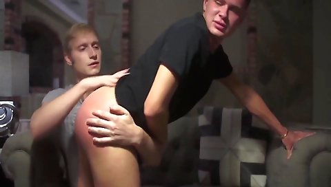 Tranny gets fucked and facial