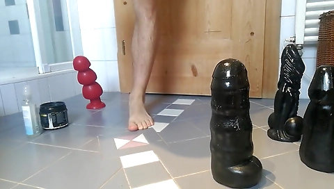 Sexy cutie with her sexy body