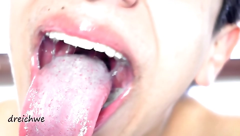 Hot agents to make her pussy wet