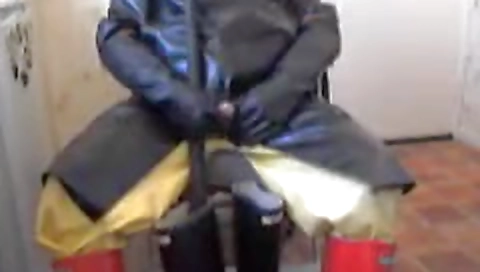 Teeny fucked on top with her knees