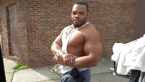 Mas arrangedley with a sexy body in tale