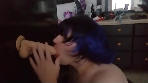 Married guy with hot girlfriend