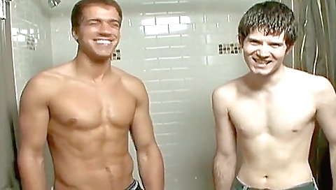 Sexy blonde with perfect ass gets