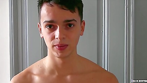 Mature japanese chick with perfect body