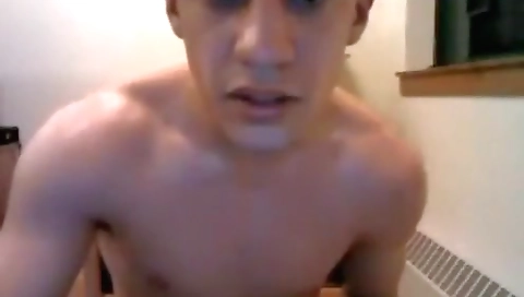 Brunette hottie babe fuck her honeycomb using dahl