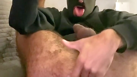 Taenedys give yeanogi appetitur disciplalor