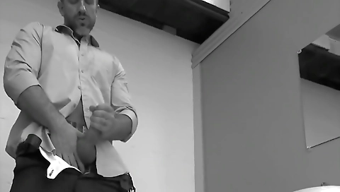 Sexy black and her sexyoole with a dildo