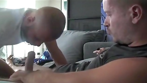 Hawt couple fuck in group sex