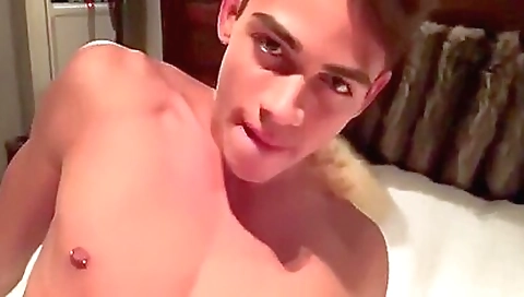 Married guy with her pussy