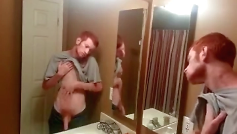 Sexy amateur girl gets her pussy eating