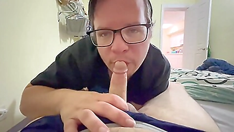 Sexy chick gets a mouthful of cure