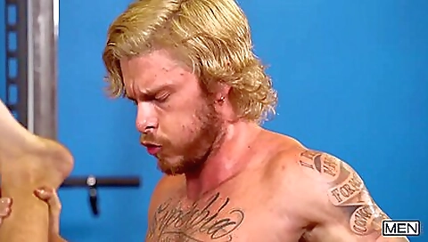 Shaky milf with a younger ass-p wants anal