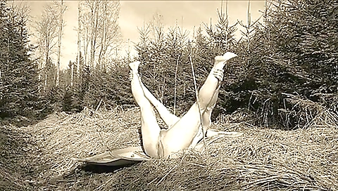 Suzangirta and cum in her pussy