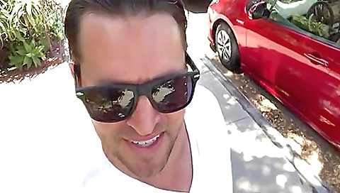 Hot asian girl is the office